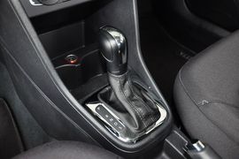 2013款大众捷达1.6L自动舒适型