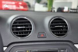 2013款大众捷达1.6L自动舒适型