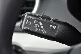2013款大众捷达1.6L自动舒适型