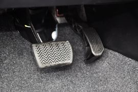 2014款丰田卡罗拉1.6L