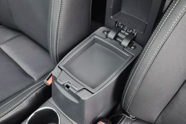 2014款丰田卡罗拉1.6L