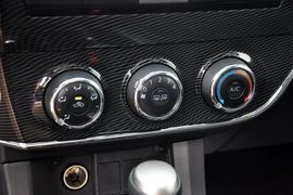 2014款丰田卡罗拉1.6L