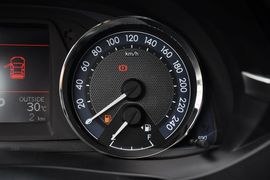 2014款丰田卡罗拉1.6L