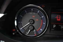2014款丰田卡罗拉1.6L