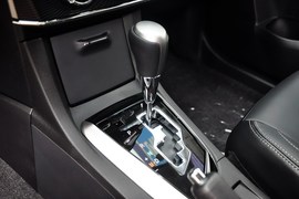 2014款丰田卡罗拉1.6L