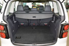 2013款大众途安1.4T自动舒适版5座