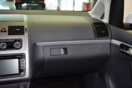 2013款大众途安1.4T自动舒适版5座