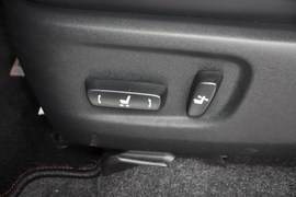 2013款丰田RAV4