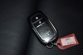 2013款丰田RAV4