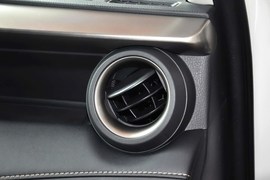 2013款丰田RAV4