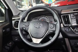 2013款丰田RAV4