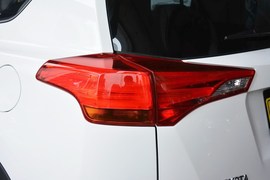 2013款丰田RAV4