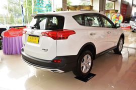 2013款丰田RAV4