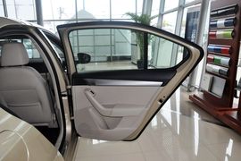 2015款斯柯达明锐1.6L自动逸杰版