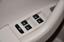 2015款斯柯达明锐1.6L自动逸杰版