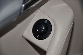 2015款斯柯达明锐1.6L自动逸杰版