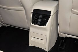 2015款斯柯达明锐1.6L自动逸杰版