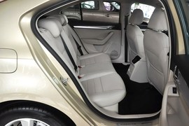 2015款斯柯达明锐1.6L自动逸杰版