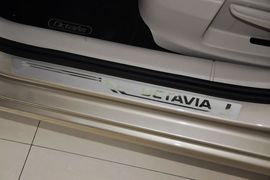 2015款斯柯达明锐1.6L自动逸杰版