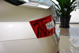 2015款斯柯达明锐1.6L自动逸杰版