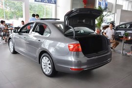 2014款大众速腾1.6L手动舒适型
