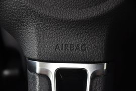 2014款大众速腾1.6L手动舒适型