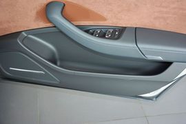 2014款奥迪A8L