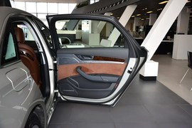 2014款奥迪A8L