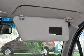 2012款宝骏乐驰1.0L手动优越型