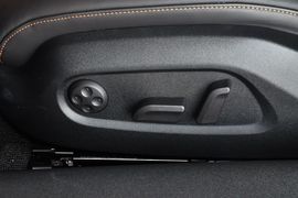 2013款奥迪TTSCoupe2.0TFSI