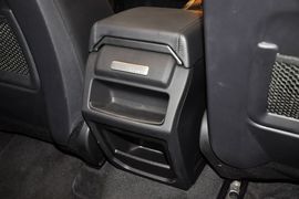 2014款路虎揽胜极光2.0T