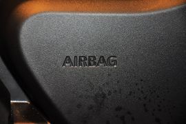 2014款路虎揽胜极光2.0T