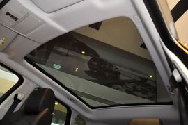 2014款路虎揽胜极光2.0T