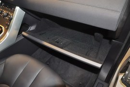 2014款路虎揽胜极光2.0T