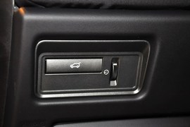 2014款路虎揽胜极光2.0T