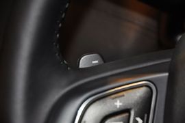 2014款路虎揽胜极光2.0T