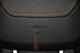 2014款路虎揽胜极光2.0T