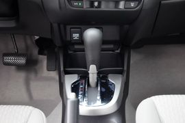 2014款本田飞度1.5L