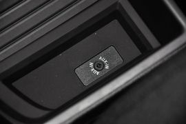 2013款宝马118i领先型（增配）