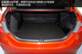 实拍广汽丰田雷凌1.8L