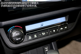 实拍广汽丰田雷凌1.8L