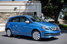 2015款奔驰B级电动车海外试驾实拍