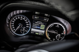 2015款奔驰B级电动车海外试驾实拍