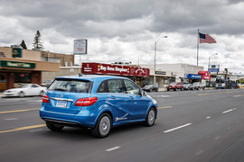 2015款奔驰B级电动车海外试驾实拍