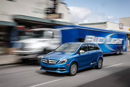 2015款奔驰B级电动车海外试驾实拍