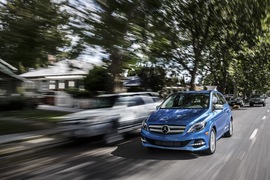 2015款奔驰B级电动车海外试驾实拍