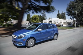 2015款奔驰B级电动车海外试驾实拍