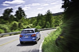 2015款奔驰B级电动车海外试驾实拍