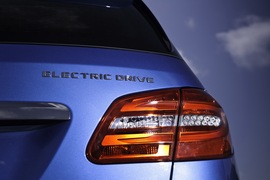 2015款奔驰B级电动车海外试驾实拍