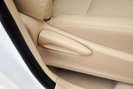 2014款丰田卡罗拉1.6L
